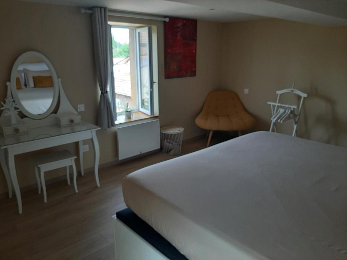 Logement Confortable Dans Residence Privee A Amplepuis Dış mekan fotoğraf