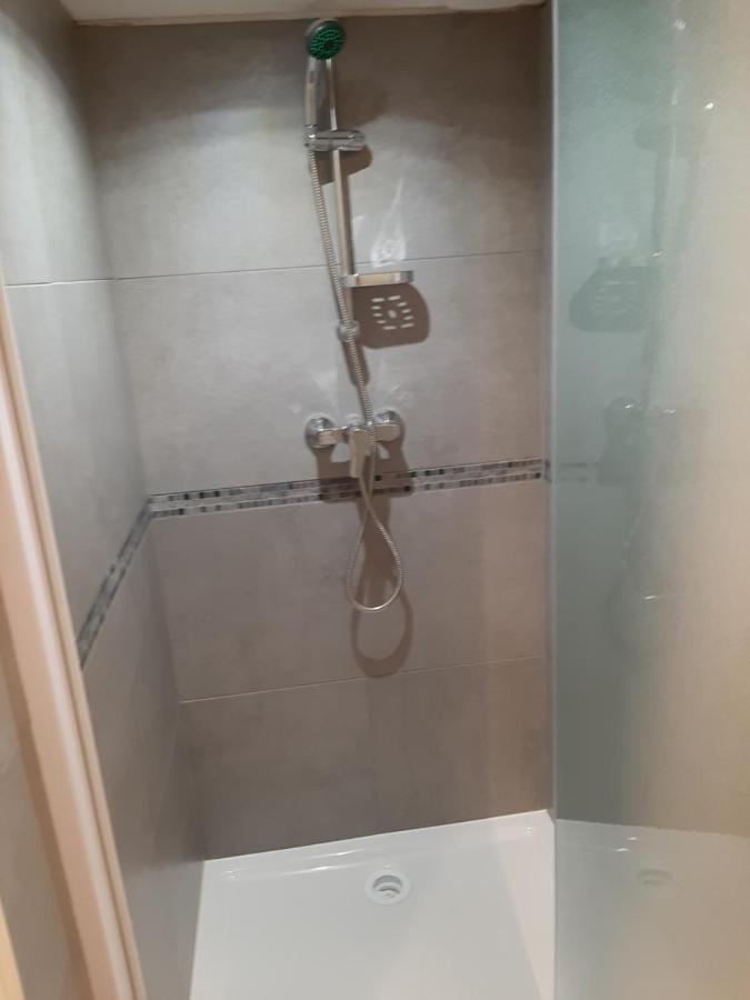 Logement Confortable Dans Residence Privee A Amplepuis Dış mekan fotoğraf